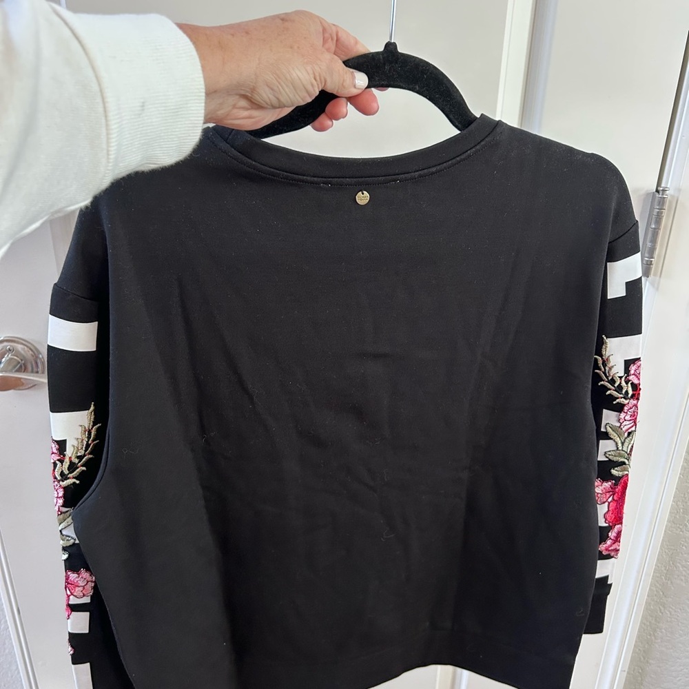 NWOT Rare Silvian Heach “Break” “Leave” Fully Embellished sweatshirt. Designer. - Picture 14 of 16